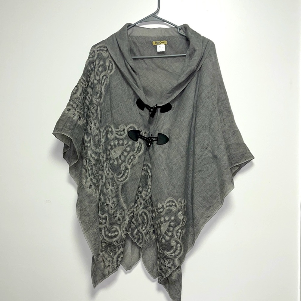 Oh Gussie! Poncho